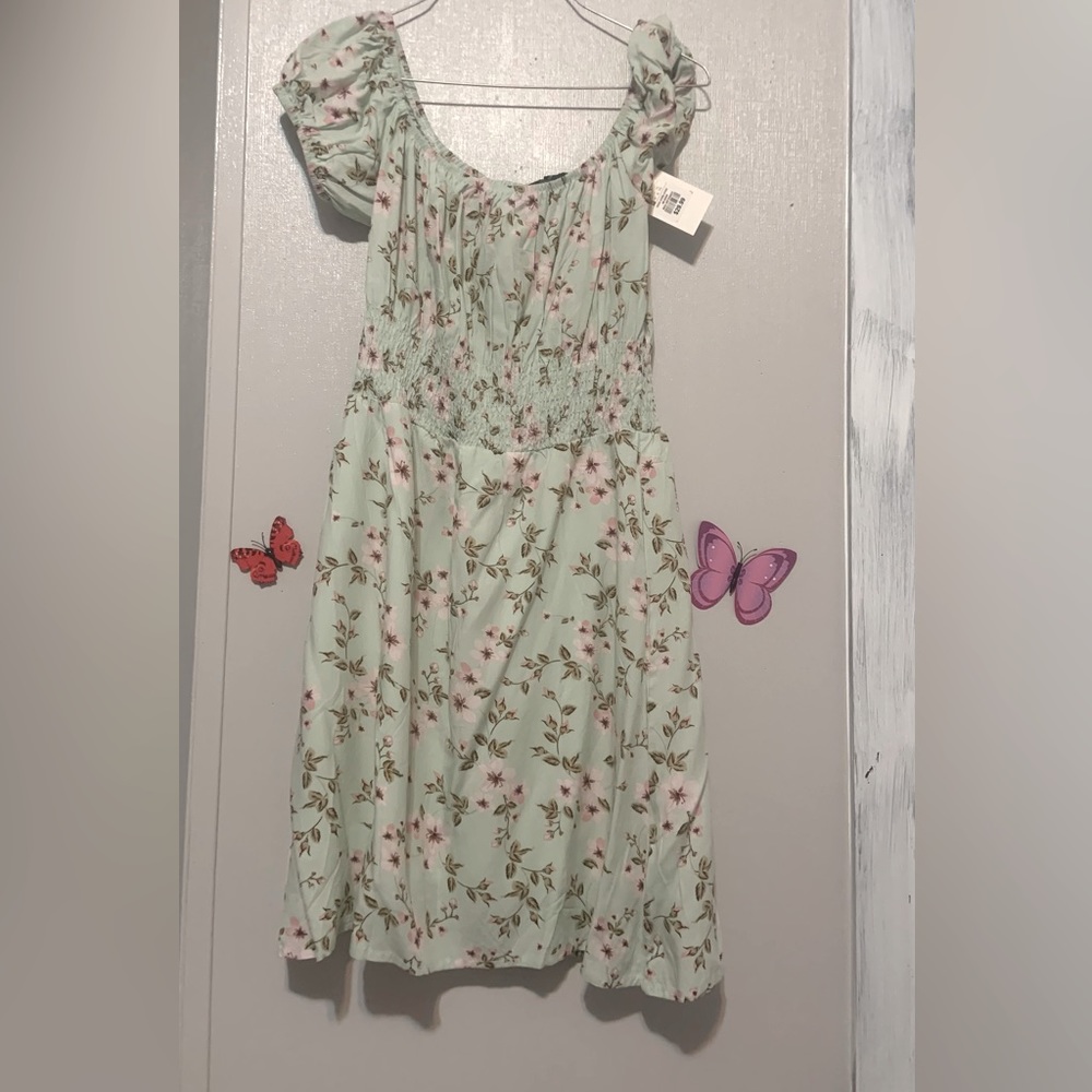 A cute summer dress NEW